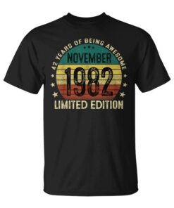42 Years Birthday Gifts Originale Man November 1982 Unisex T-Shirt