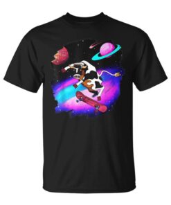 Cow Skateboarding In Outer Space Retrointage Skateraca Unisex T-Shirt