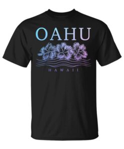 Oahu Hawaii Hawaii Souvenir For Surfer With Hawaiian Hibiscus Flowers Unisex T-Shirt
