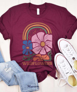 Retro T-Shirt With Blooming Garden Flowers