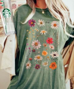 Botanical T-Shirt With White Daisies And Wildflowers