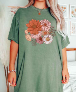 T-Shirt With Bohemian Floral Bouquet And Wildflowers