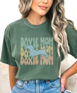 Doxie Mama T-Shirt With Comfortable Colors For Dachshunds