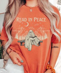 Halloween T-Shirt With Book Lover Ghosts