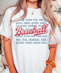Retro T-Shirt Gift For Baseball-Playing Mom