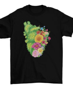 Heart-Shaped Cactus T-Shirt for Women - Unique Nature Fashion T-Shirt